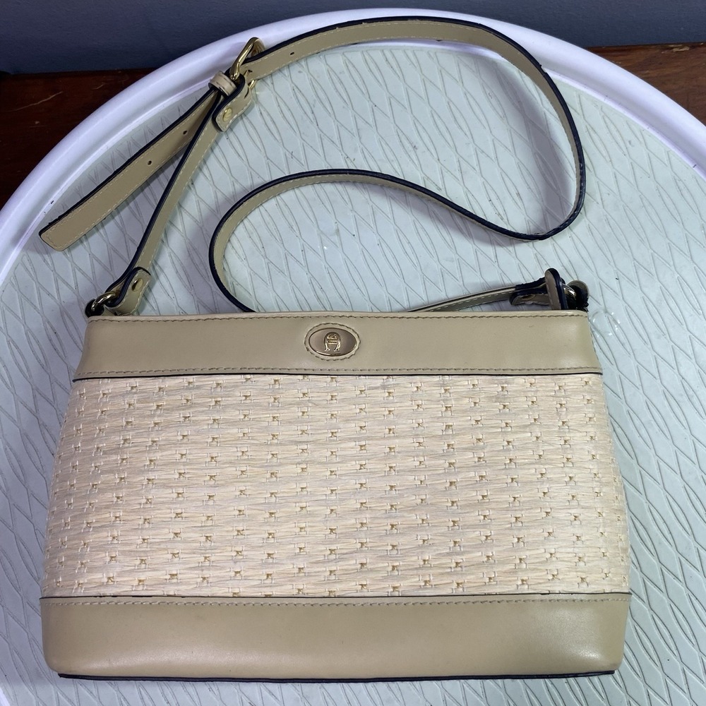 Eitenne Aigner | Vintage 90s Beige Woven‎ Straw Clutch Purse Casual  10"x6"x3"
